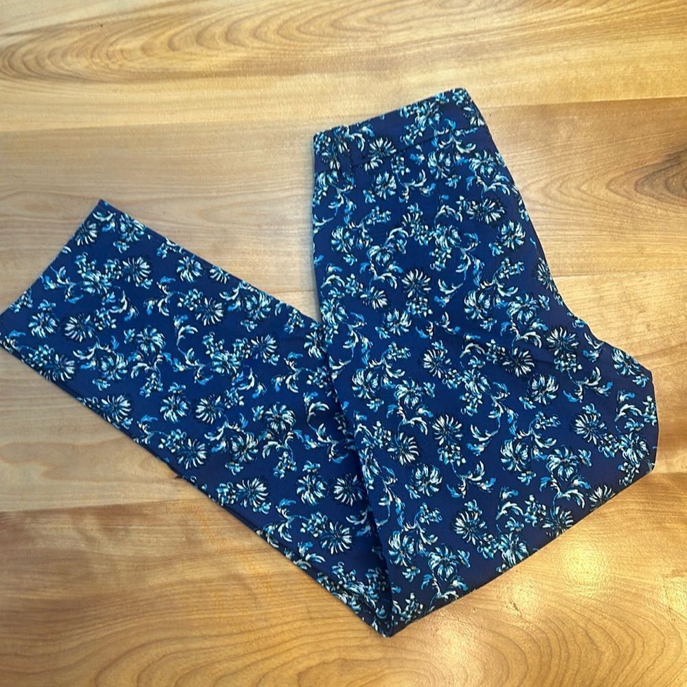 White House black market‎ floral slim ankle